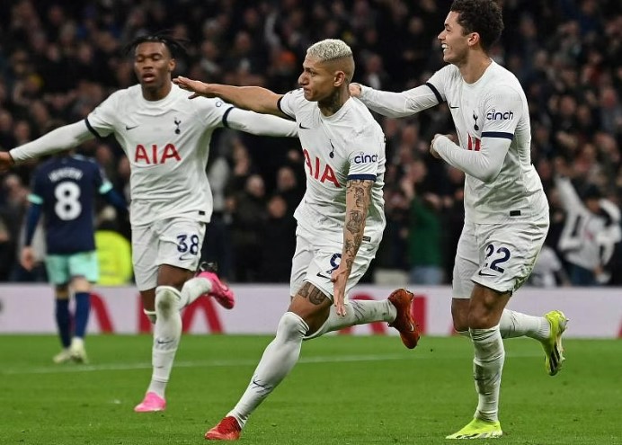 توتنهام الإنجليزي